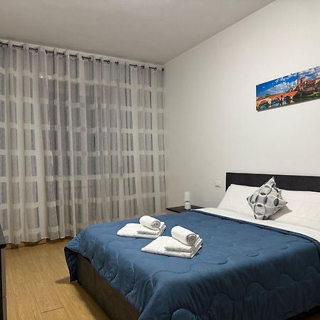 Casa Vacanza Elena 3 فيرونا المظهر الخارجي الصورة